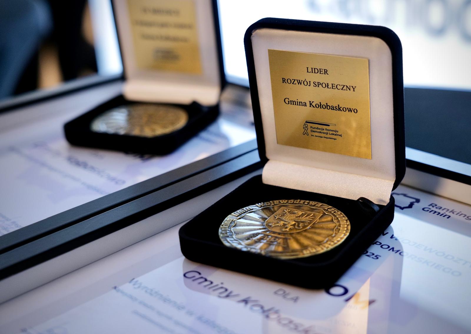 Ranking Gmin Województwa Zachodniopomorskiego. Kołbaskowo z nagrodą i wyróżnieniem