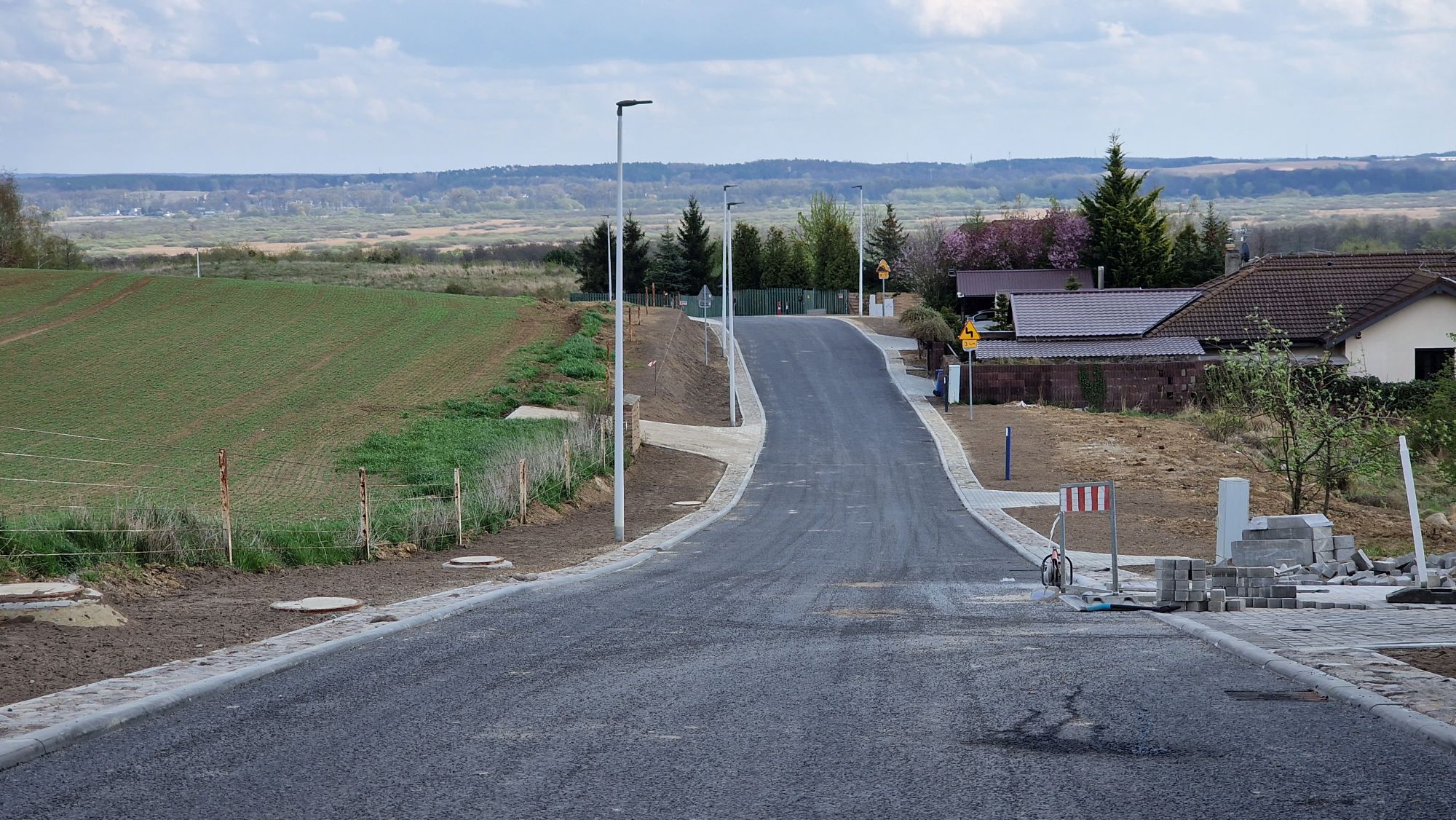 Moczyły: Nowa droga prawie gotowa! (ZDJĘCIA)