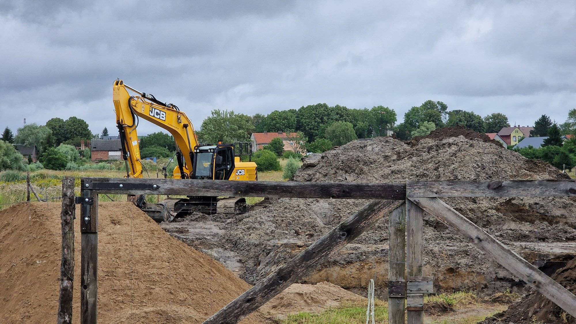 Niewybuch w Kołbaskowie. Niebezpieczne znalezisko podczas prac ziemnych