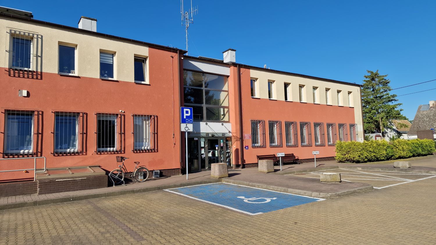 W poniedziałki do godz. 17. Urząd w Kołbaskowie dłużej otwarty