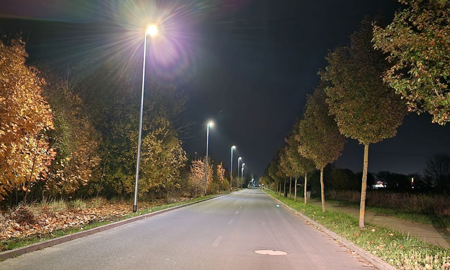 Ulica Rekreacyjna w Przecławiu z nowym oświetleniem