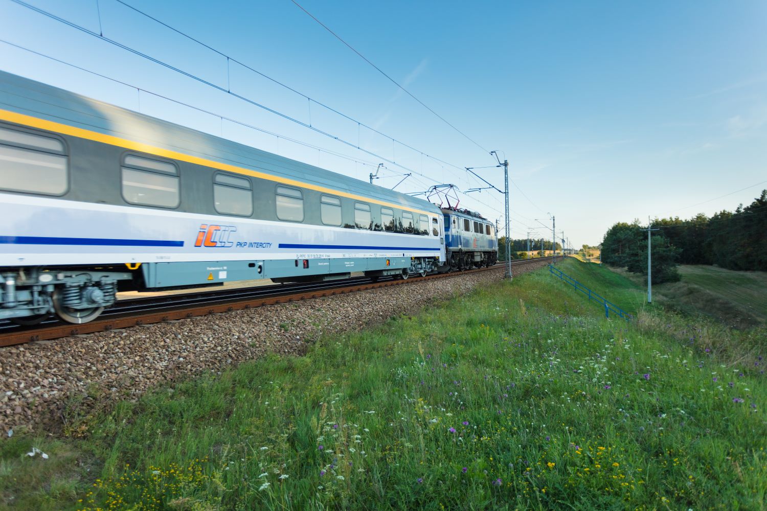 Pociągiem ze Szczecina do Wrocławia? W mniej niż trzy i pół godziny!