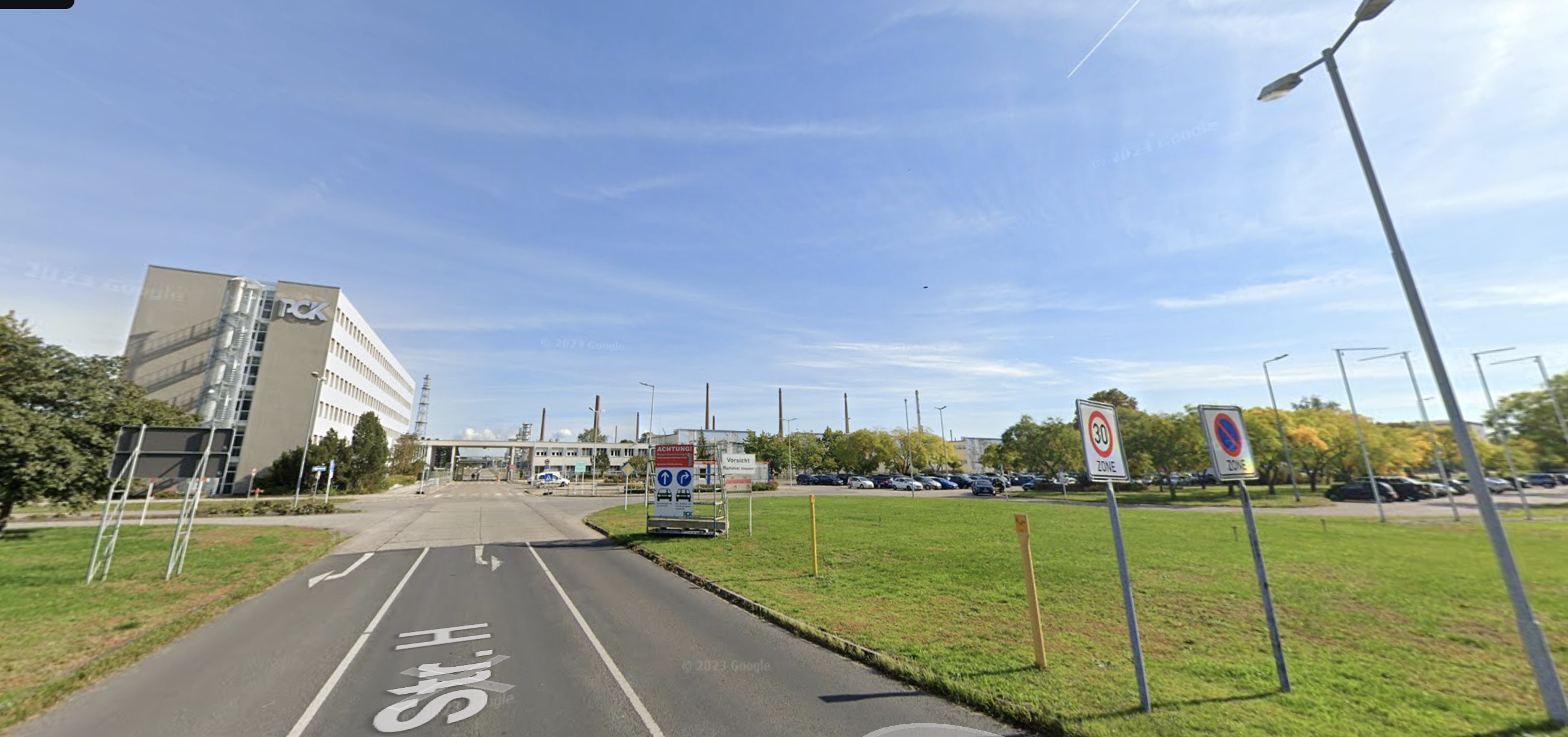 Poważny wyciek ropy pod Schwedt. Awaria rurociągu blisko polskiej granicy