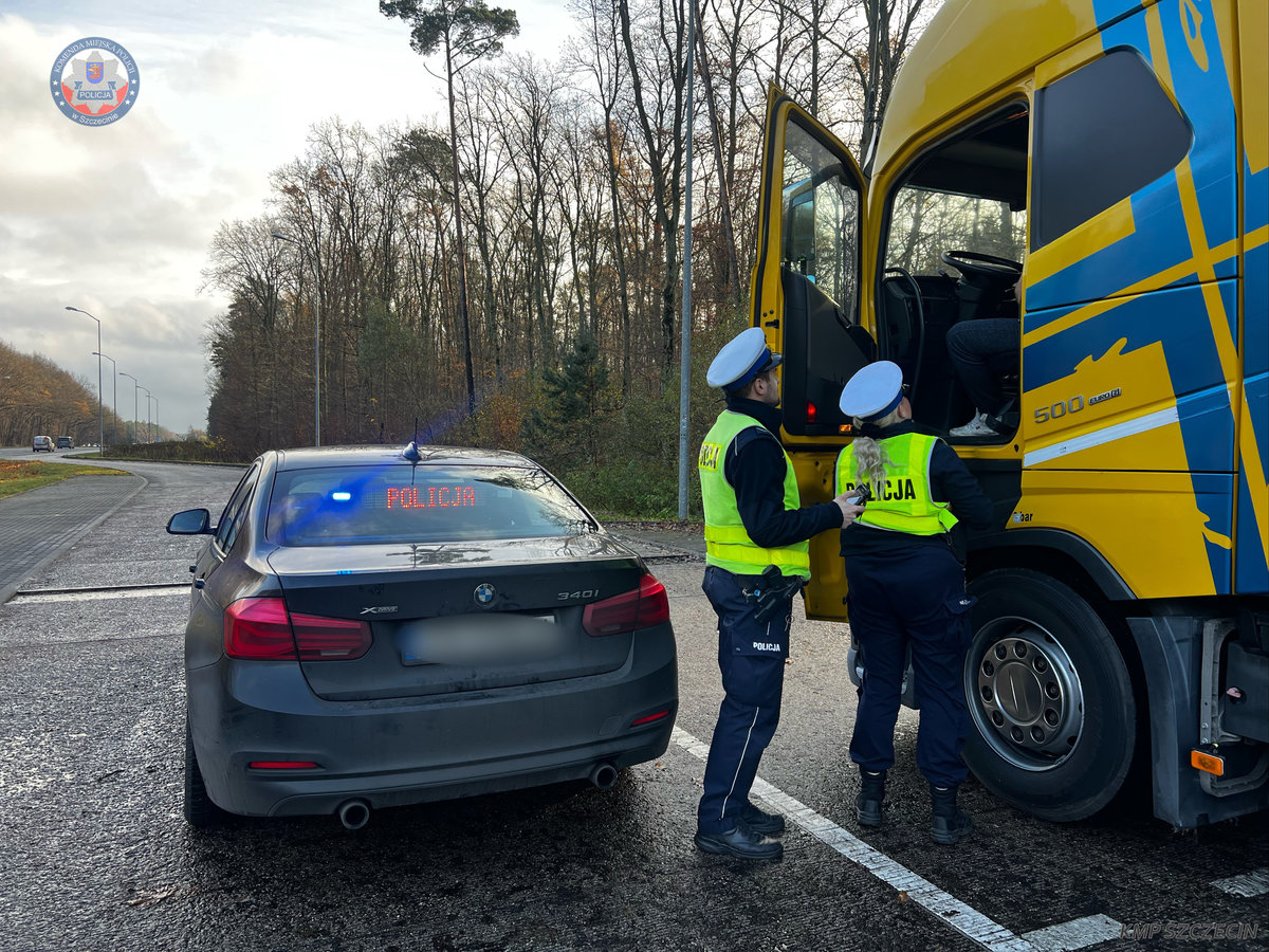 Wyprzedzał tirem, inny jechał 229 km/h! Policja walczy z piratami drogowymi (WIDEO)