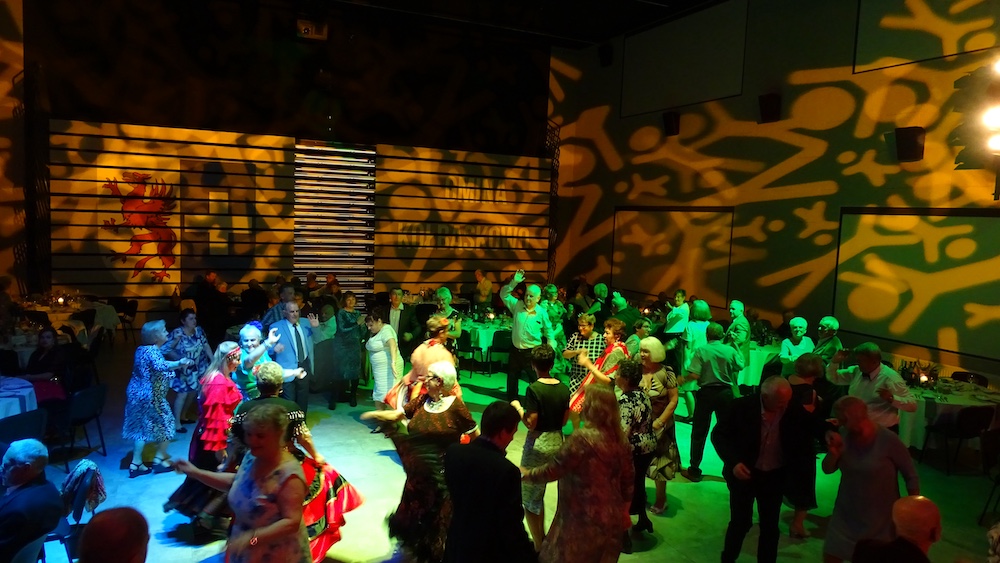 5000 zł dla małżeństw z 50-letnim stażem? Trwają prace nad ustawą