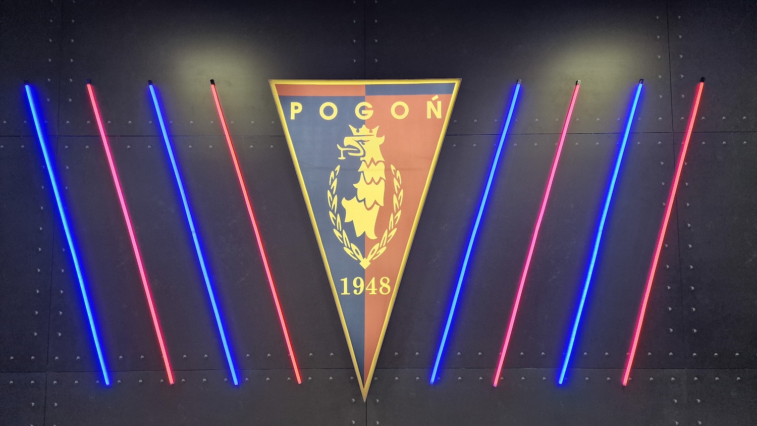 Optymizm w Szczecinie. Nowy napastnik o krok od Pogoni