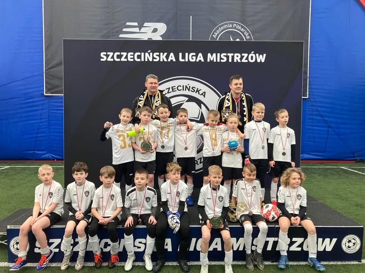 Dwie drużyny AP Kontra Przecław w wielkim finale. To już tradycja!